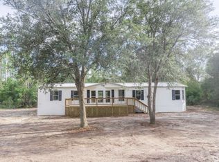 4324 Leisure Lakes Dr, Chipley, FL 32428