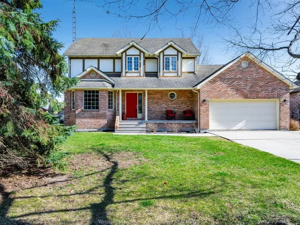 7 Stockwell St, Kingsville, ON N0R 1B0