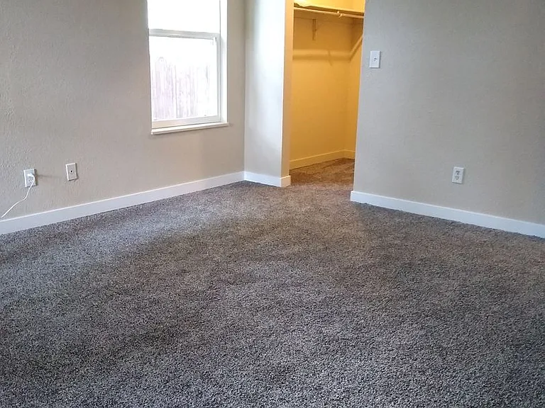 470 S Fenton St — Photo 84