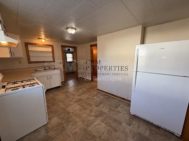 2324 N Buckeye St — Photo 7