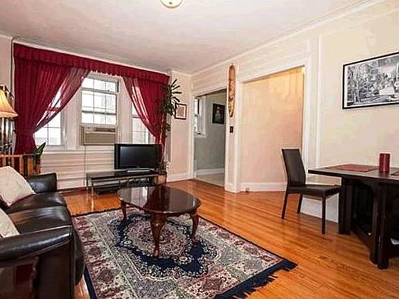 3rd image of 1450-1454 Beacon St #743
