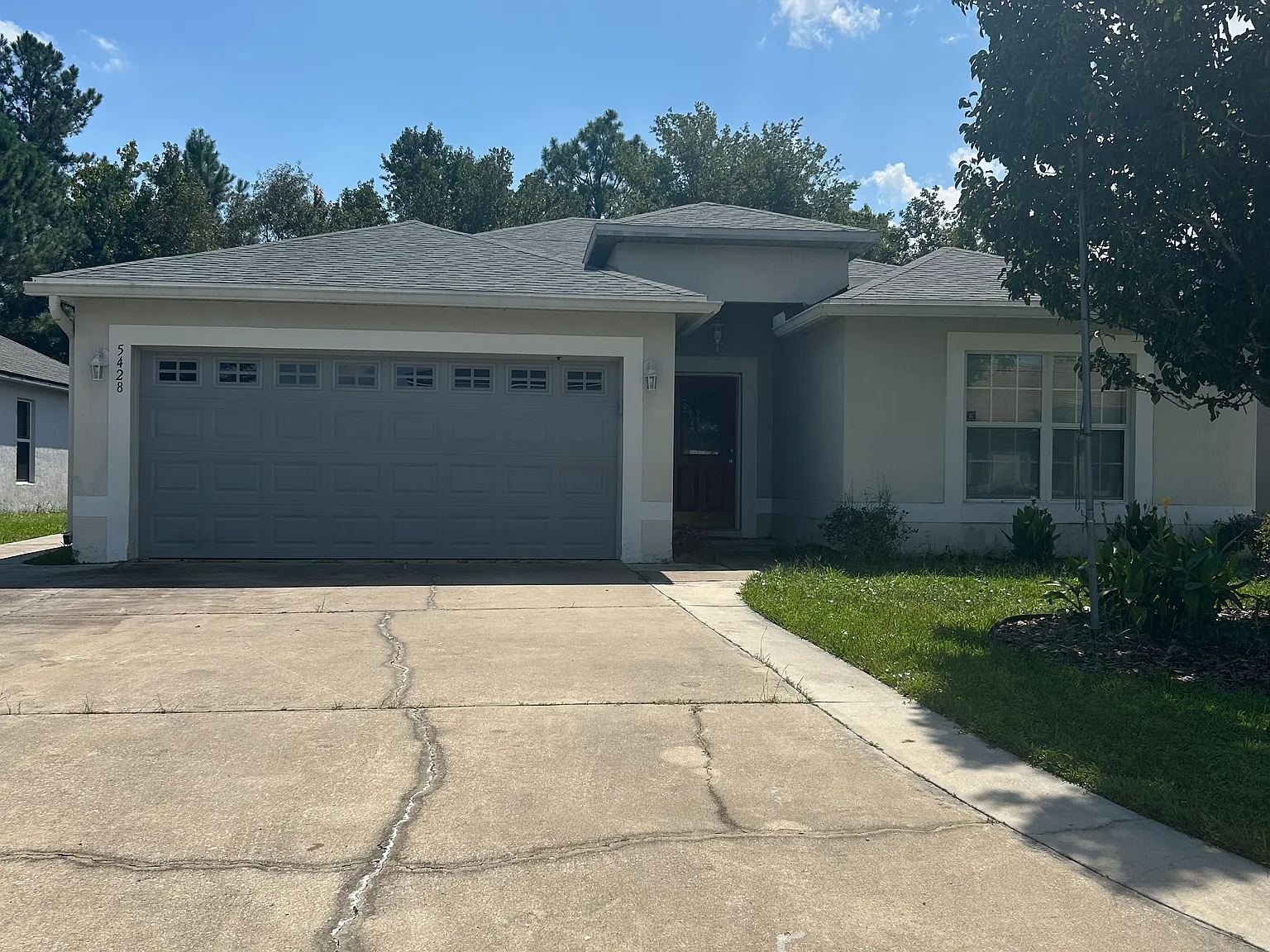 4 bed, 1874 sqft, $2,300 — Photo 1