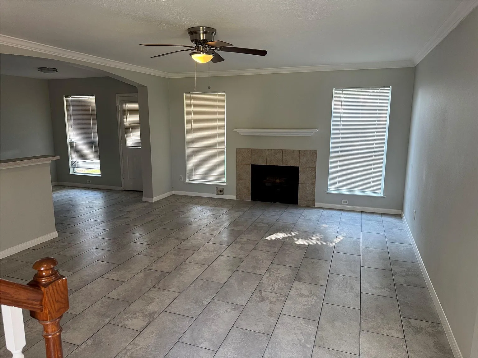 4 bed, 2.5 bath, 1642 sqft, $1,950 — Photo 3