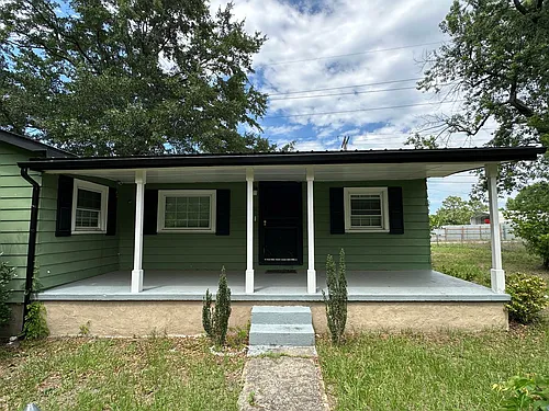 420 W Mountain Dr Photo 1