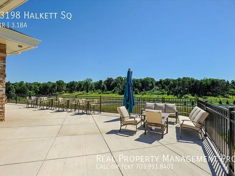 43198 Halkett Sq — Photo 47