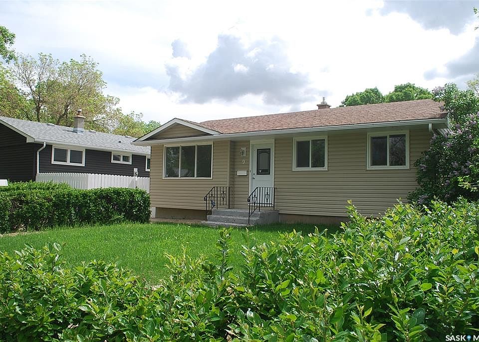 9 Carmichael BAY, Regina, SK S4R 0C7 MLS SK925502 Zillow