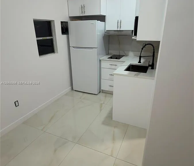 1150 SW 9th Ave #1 — Photo 2