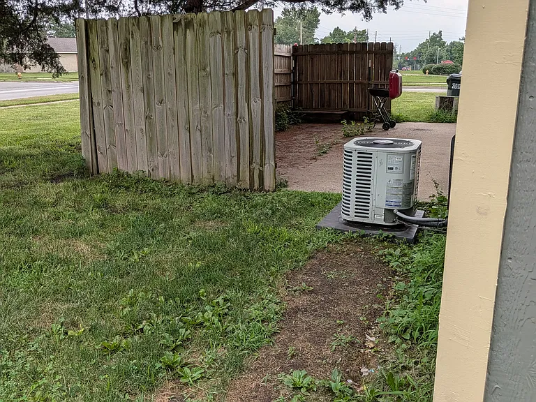 3902 Overland Cir — Photo 31
