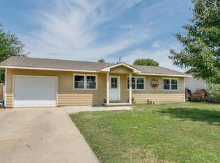 145 N Moy Ct, Haysville, KS 67060