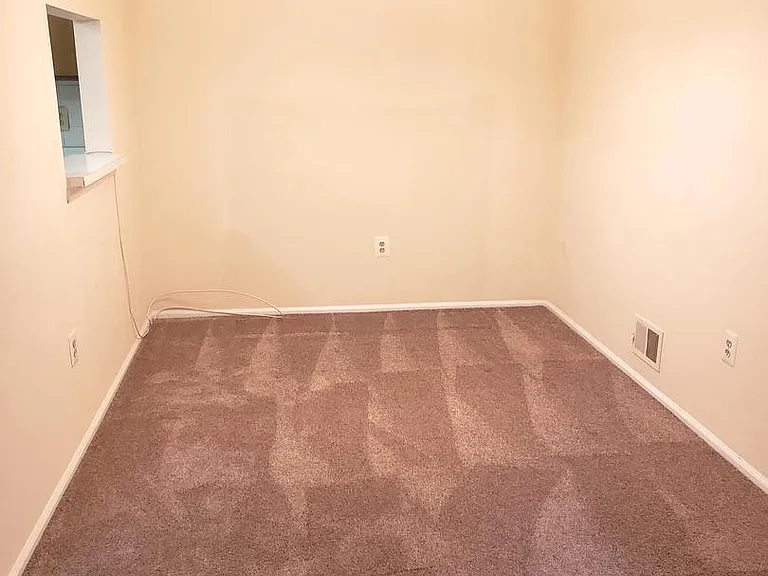8 Joyner Ct — Photo 2