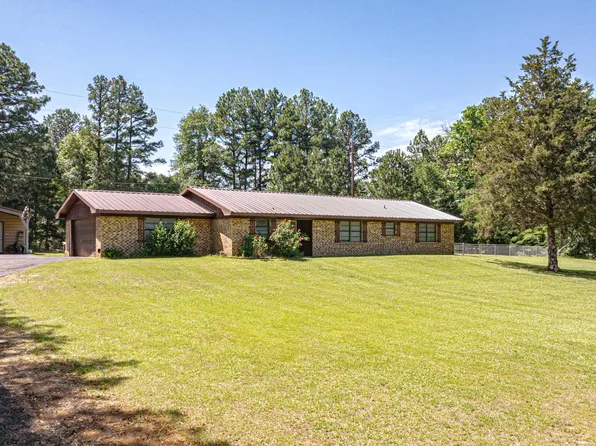 653 County Road 3639, Big Sandy, TX 75755