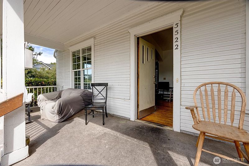 5th image of 5522 12th Avenue NE