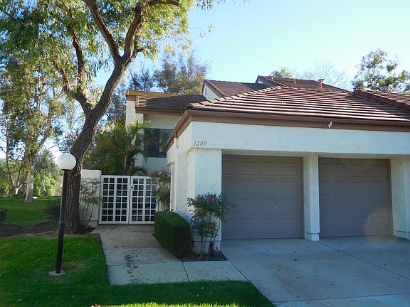 2nd image of 1209 Calle Lozano