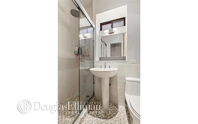 Sold by Douglas Elliman | media 14