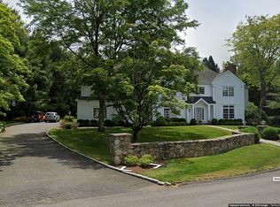 66 Amys Ln, New Canaan, CT 06840