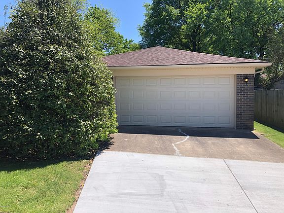 4th image of 3430 Eastside Dr