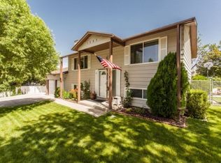 1203 E Kennelly Ave, Sandy, UT 84094
