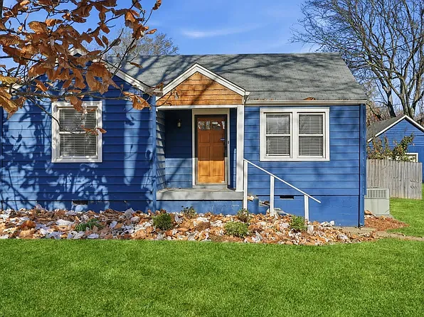 813 Gwynn Dr — Photo 1
