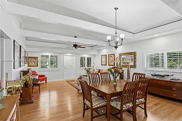 7801 SW 58th Ave — Photo 4