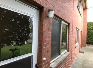125 2nd Ave N APT 2, Edmonds, WA 98020