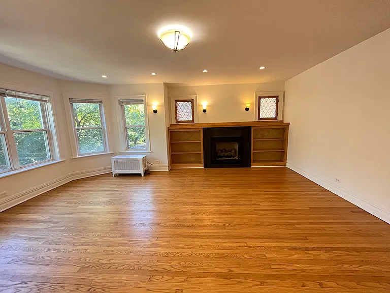 6150 N Hoyne Ave #1 — Photo 15