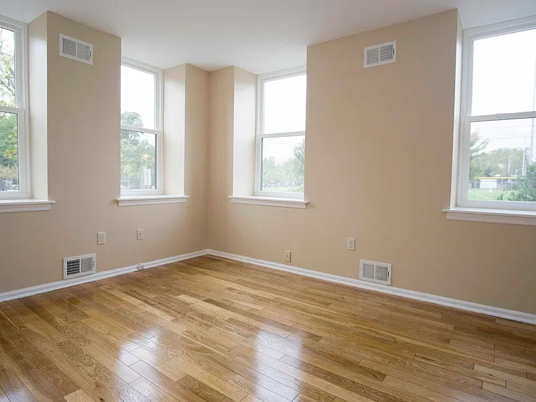 200 Central Ave #B5 — Photo 10