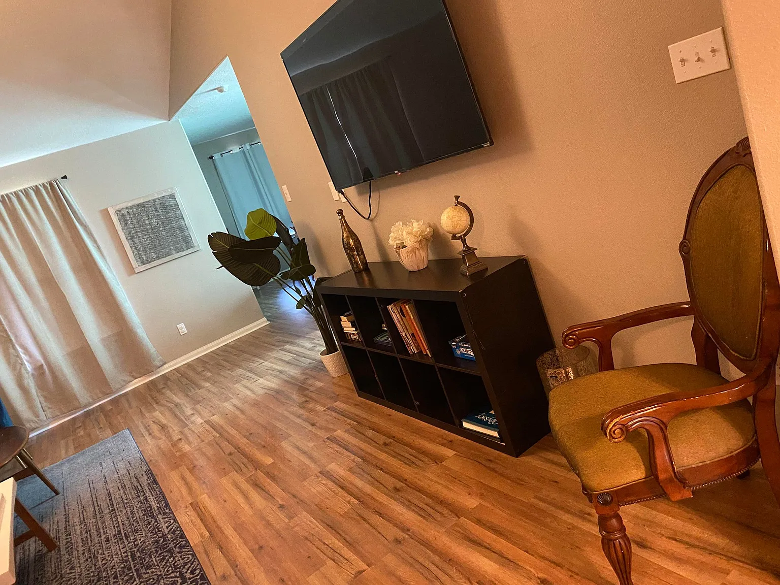4 bed, 1639 sqft, $4,000 — Photo 4