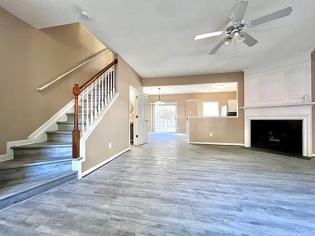 3 bed, 2.5 bath, 1316 sqft, $1,895 — Photo 2