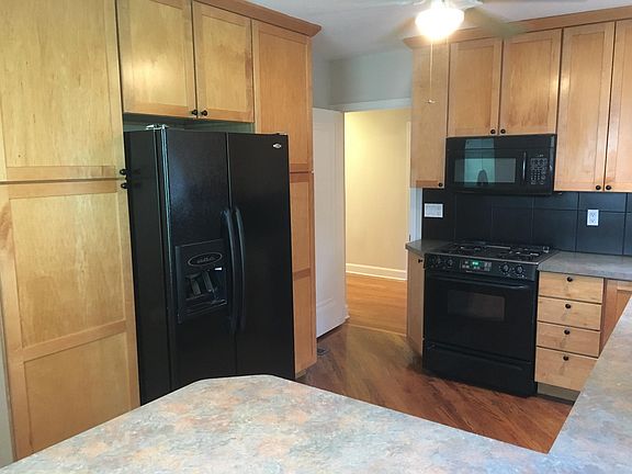 2nd image of 7541 York Dr
