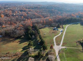 305 W Hillcrest Ave, Holts Summit, MO 65043