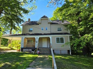 34 Illinois Ave, Youngstown, OH 44505