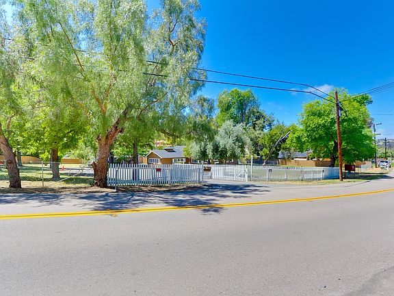 2nd image of 4030 Acacia Ave