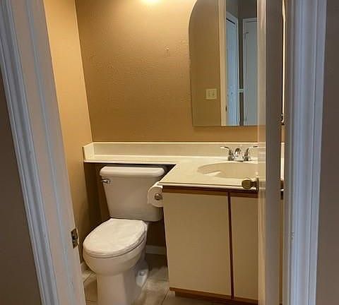 4th image of 2930 Grants Lake Blvd