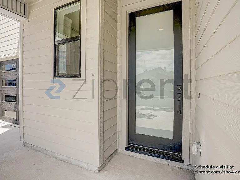 2203 Versaro Dr — Photo 3