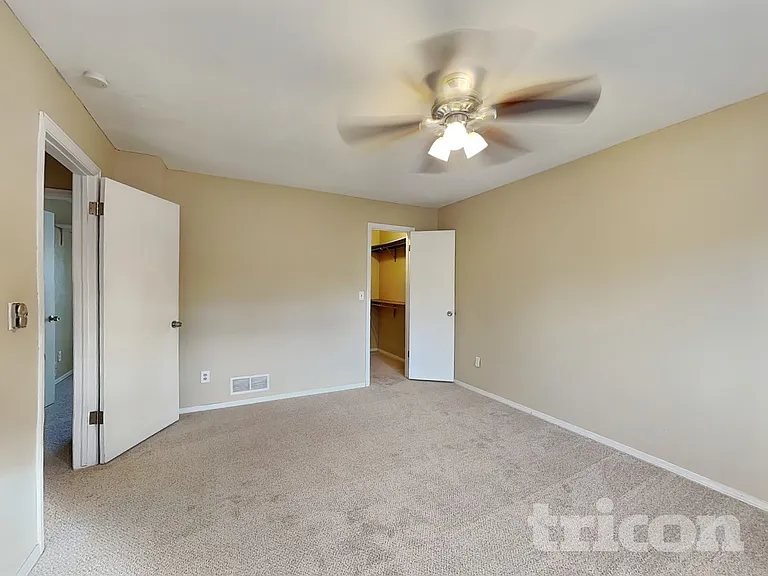 5772 S Netherland St — Photo 7