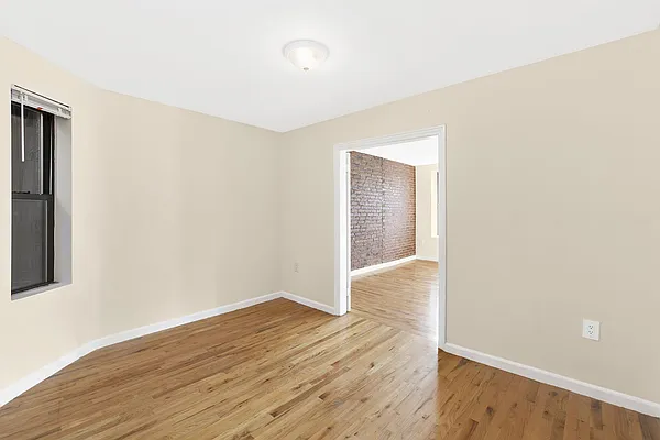 Rented by Cooper & Cooper Real Estate | media 6