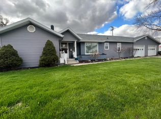 915 N Spruce St, Saint Marys, OH 45885