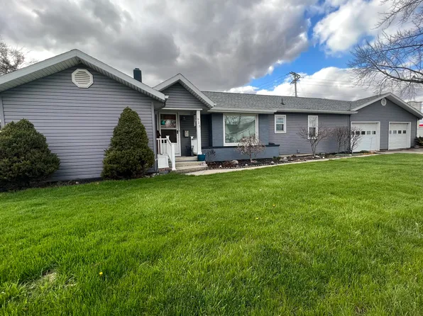 915 N Spruce St, Saint Marys, OH 45885