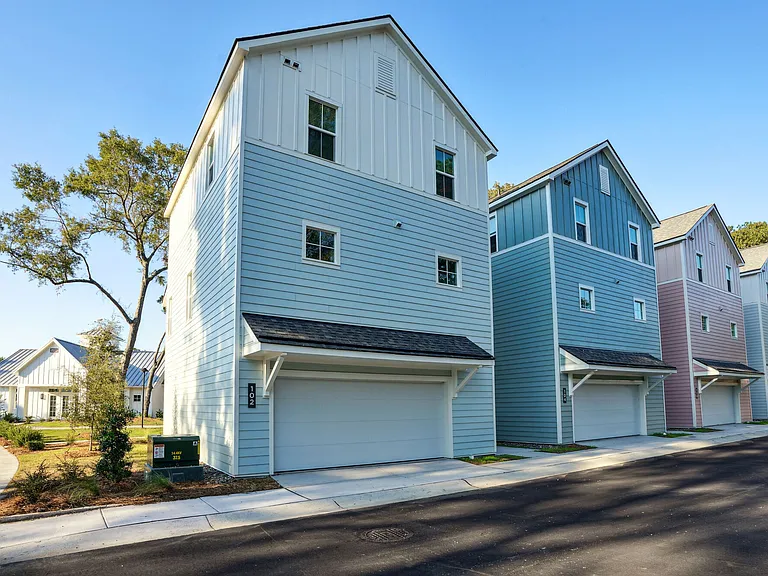 Hamlet Maybank - Homes & Townhomes for Rent — Photo 14