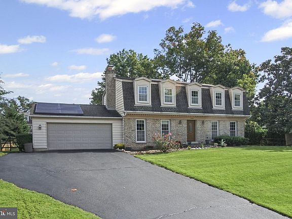 2nd image of 1909 Narrows Ln