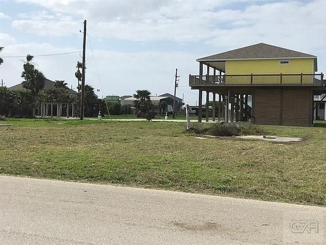 2nd image of 865 Crystal Beach Rd