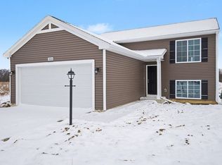 3024 Falling Oak Dr, Mishawaka, IN 46544