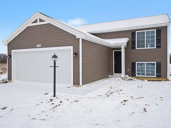 3024 Falling Oak Dr, Mishawaka, IN 46544