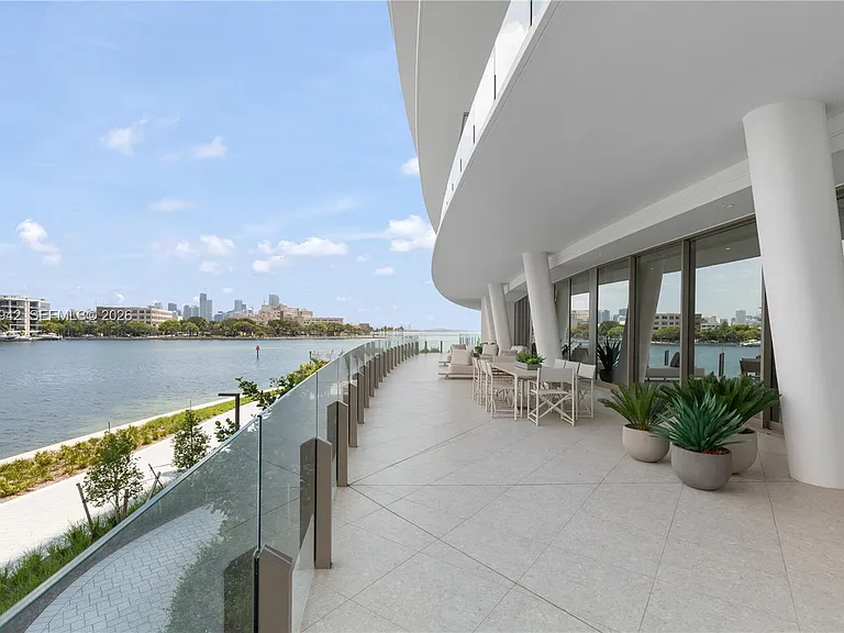 5 Grove Isle Dr #S201 — Photo 22
