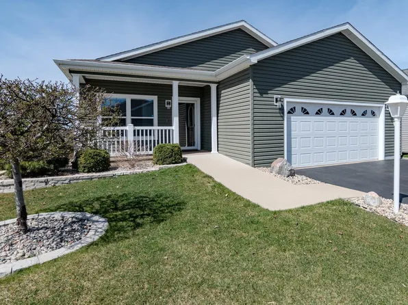 1444 Equestrian Dr, Grayslake, IL 60030