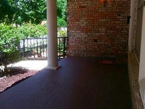 2nd image of 2412 Meadow Creek Dr