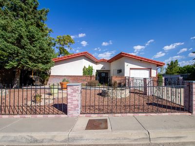 9611 Lagrima De Oro Rd NE, Albuquerque, NM, 87111