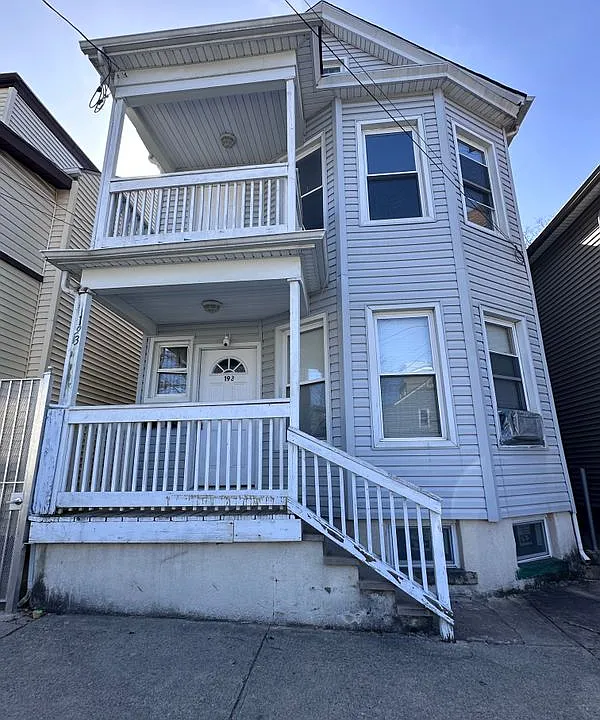 193 Temple St #1