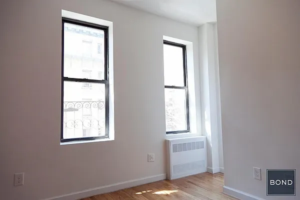 Rented by Bond New York | media 2