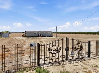 8241 Avenue 28, Earlimart, CA 93219